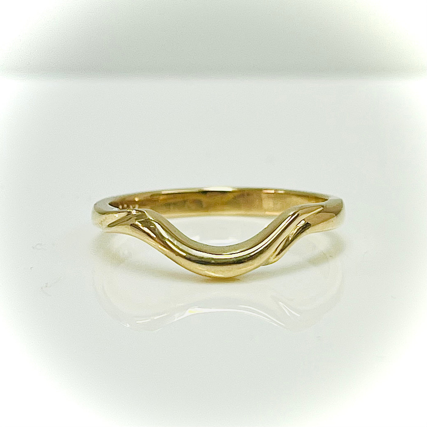 9ct Yellow Gold Curved Wedder