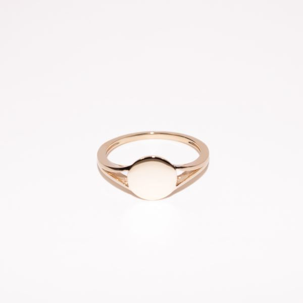 9ct Yellow Gold Ladies Signet Ring