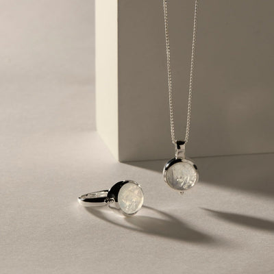 Najo Garland Moonstone Necklace