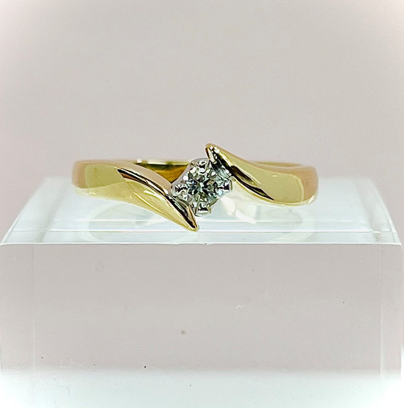 9ct Yellow Gold & Diamond Engagement Ring