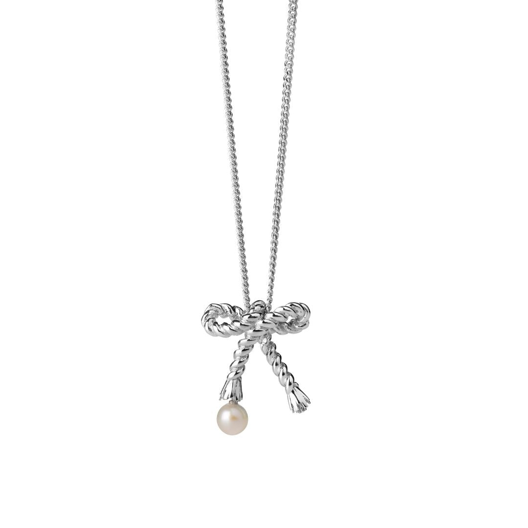 Love Knot Necklace Silver