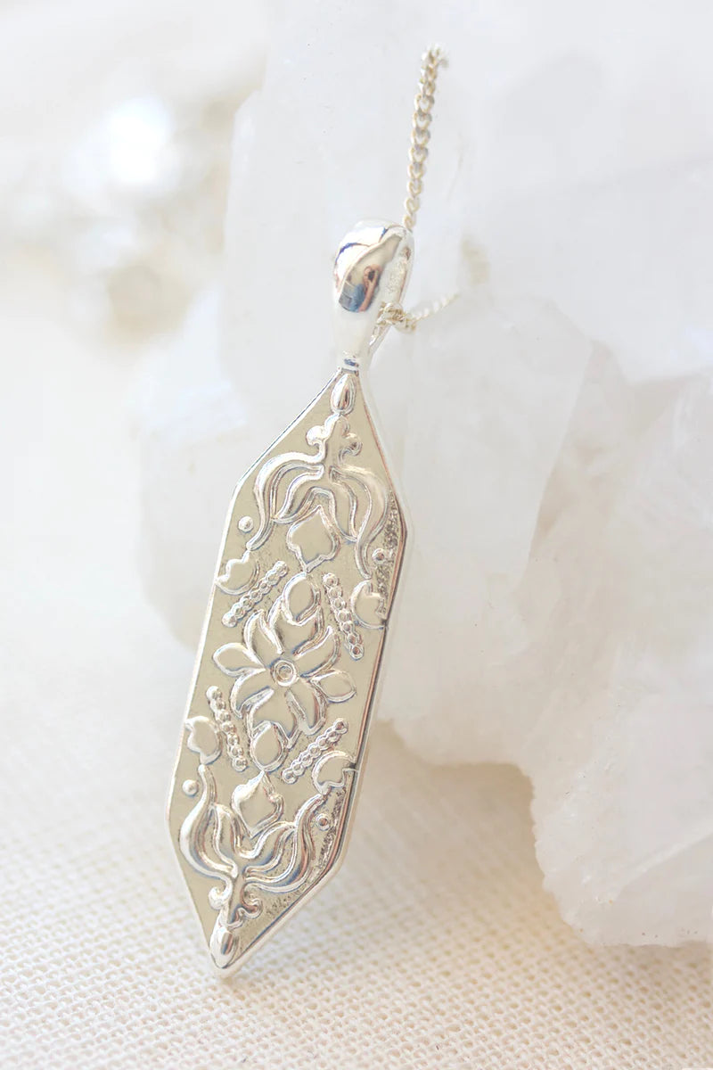 Eden Necklace Silver