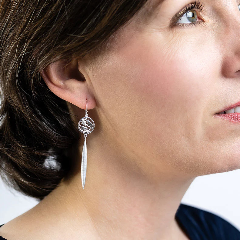 Tui in a Circle with Harakeke (Flax) Drop Earrings